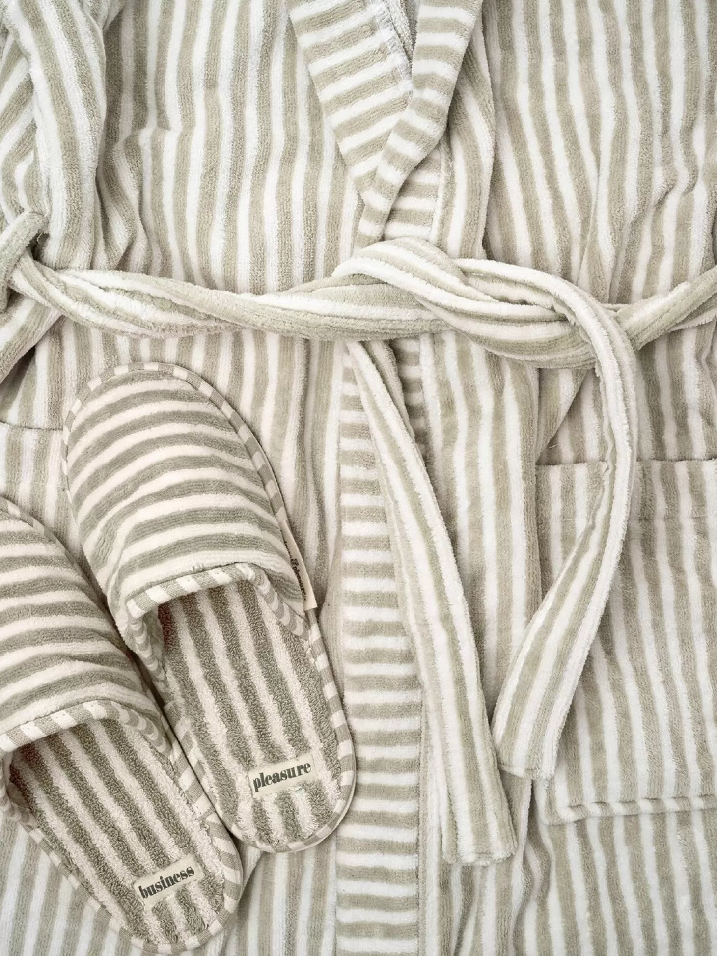 Apparel>Business & Pleasure Co. Robe & Slipper Set - Lauren'S Sage Stripe