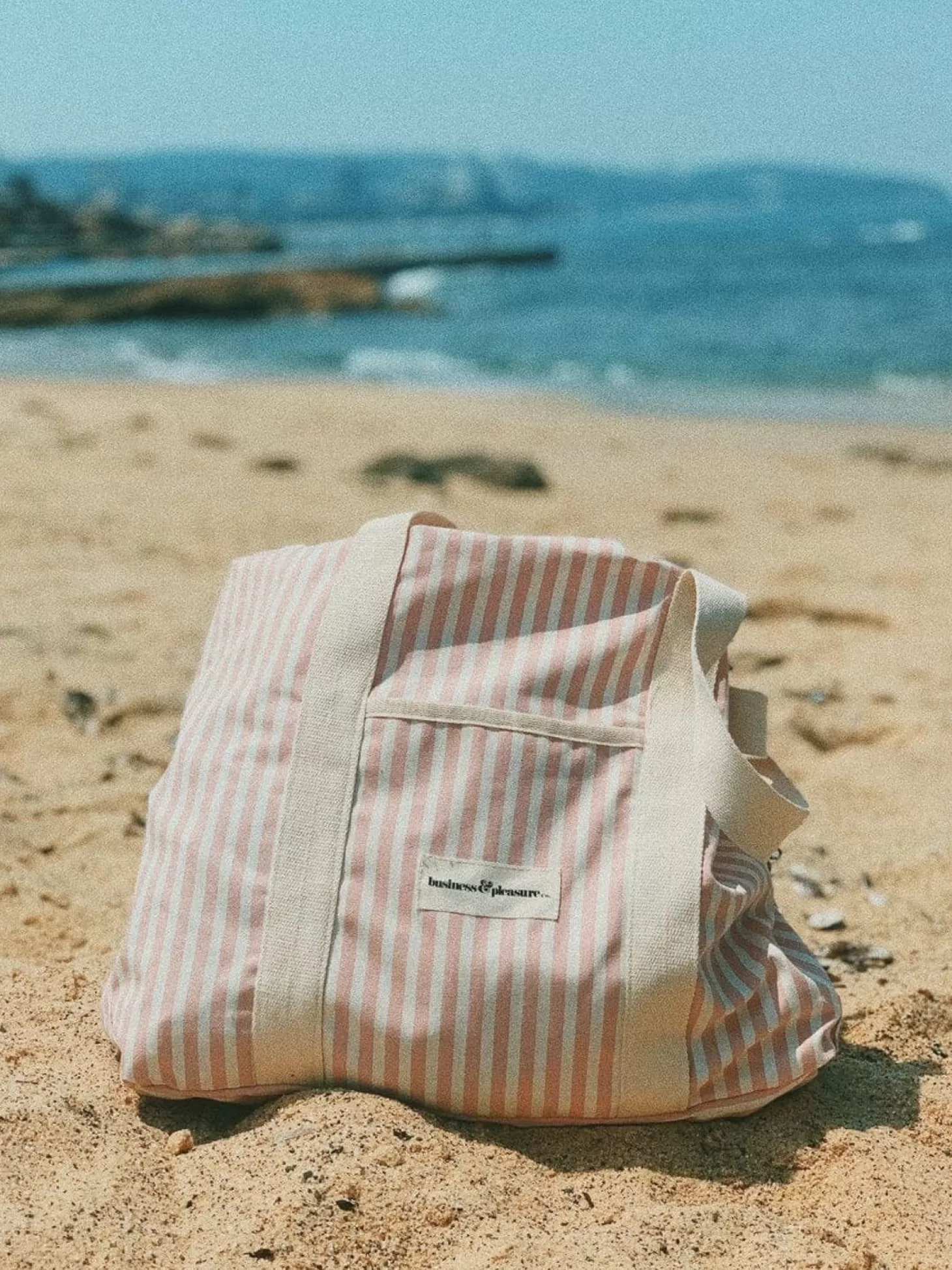 Beach Bags>Business & Pleasure Co. The Beach Bag - Lauren'S Pink Stripe