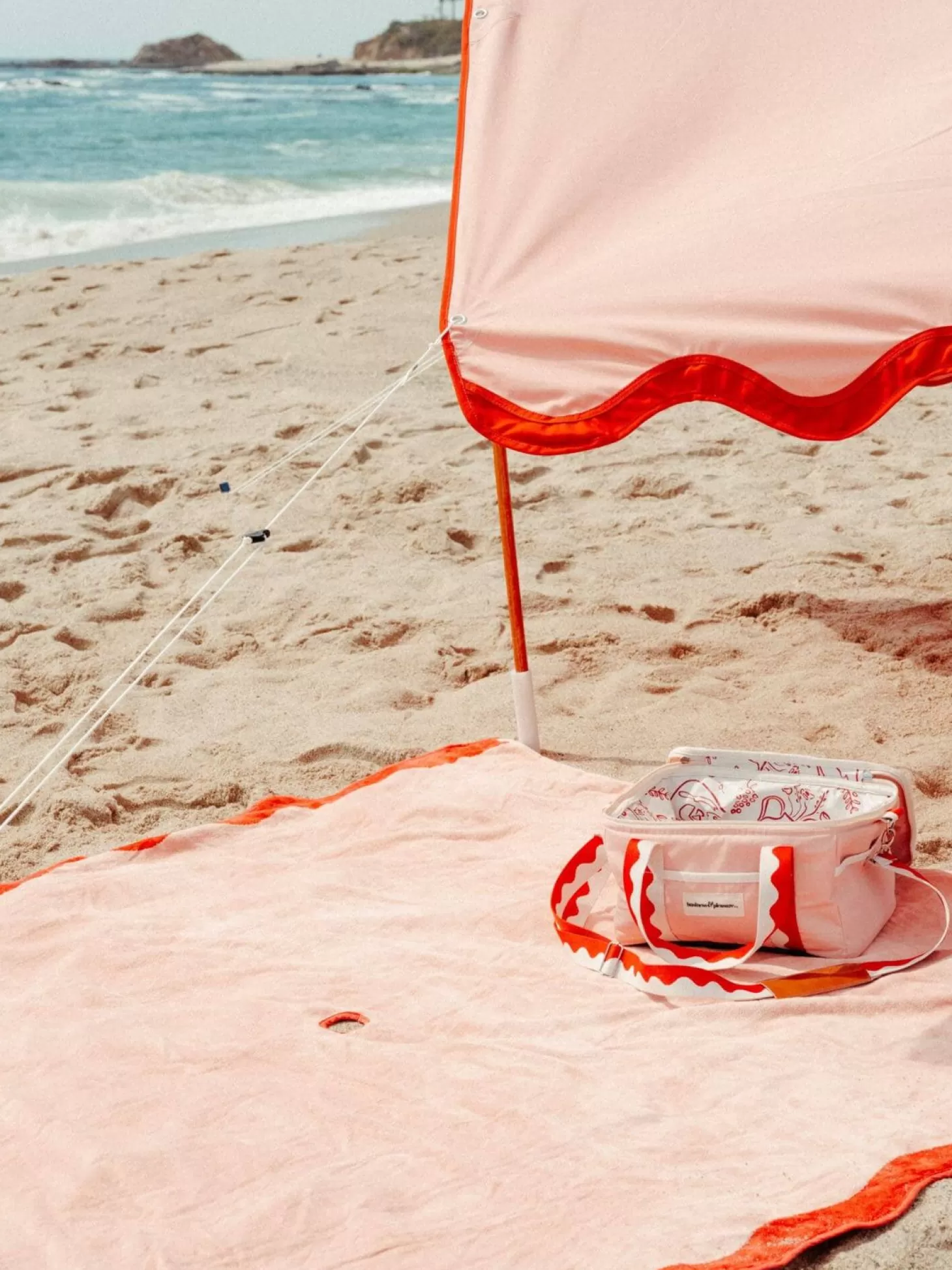 Beach Blankets>Business & Pleasure Co. The Beach Blanket - Rivie Pink