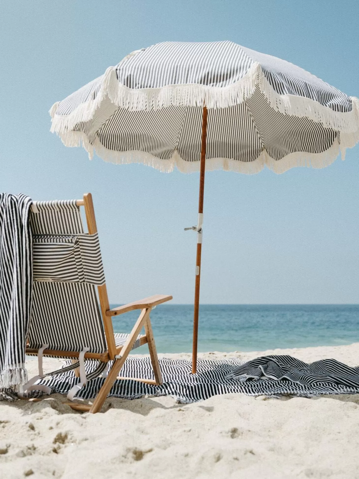 Beach Towels>Business & Pleasure Co. The Beach Towel - Lauren'S Navy Stripe