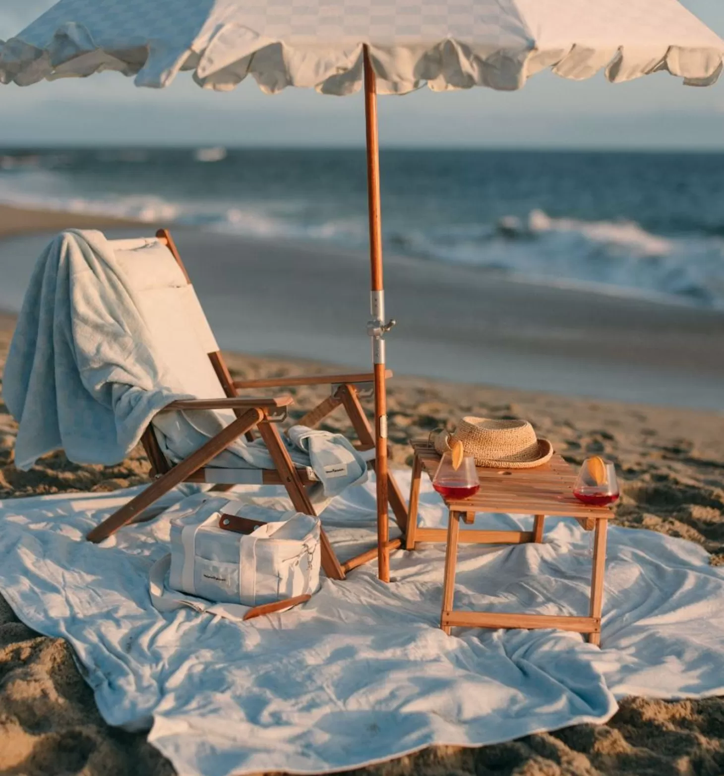 Picnic Tables>Business & Pleasure Co. The Folding Picnic Table - Teak